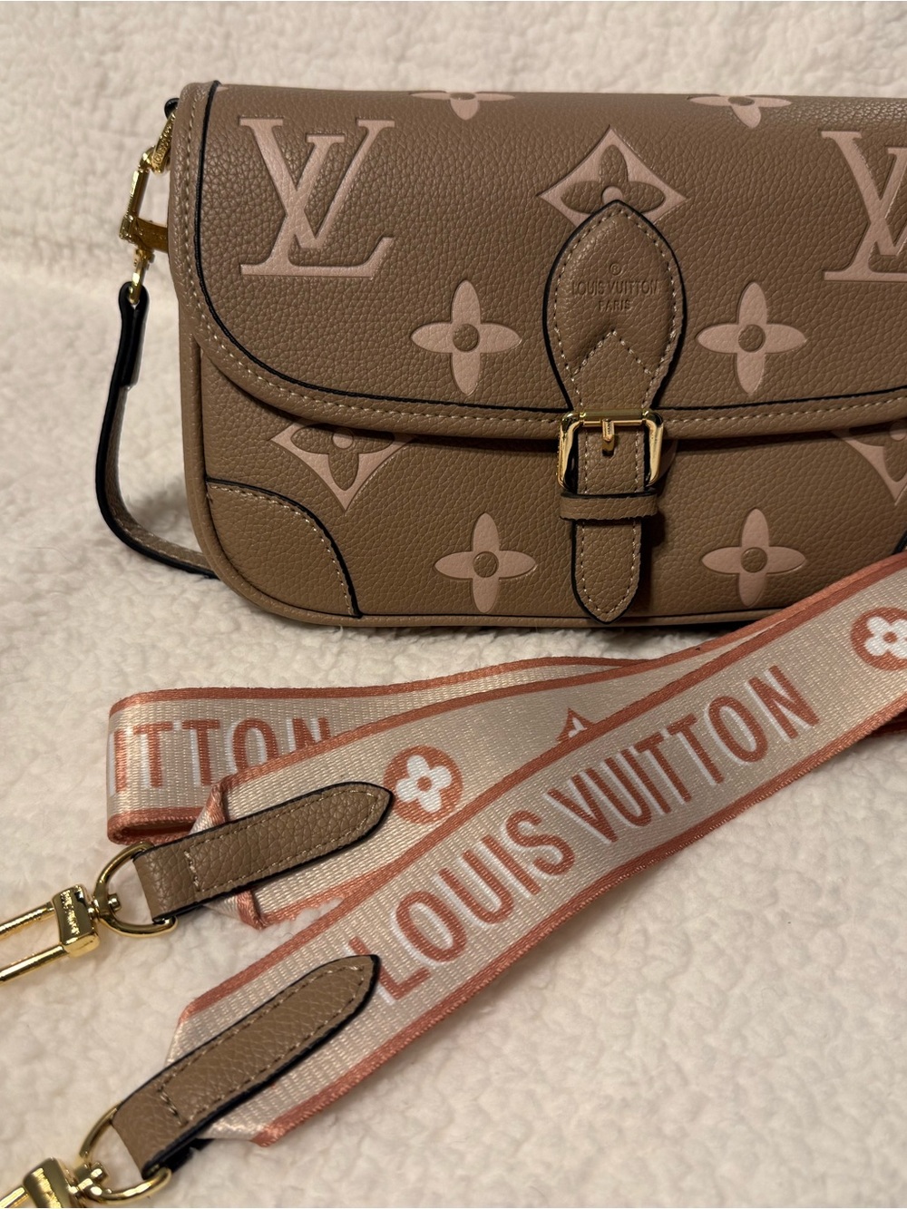 Louis Vuitton Taupe and Blush Monogram Crossbody Bag - Picture 2 of 7